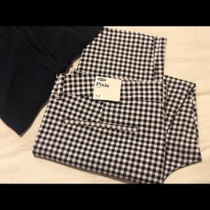 Women’s Old Navy Pixie Ankle Pants